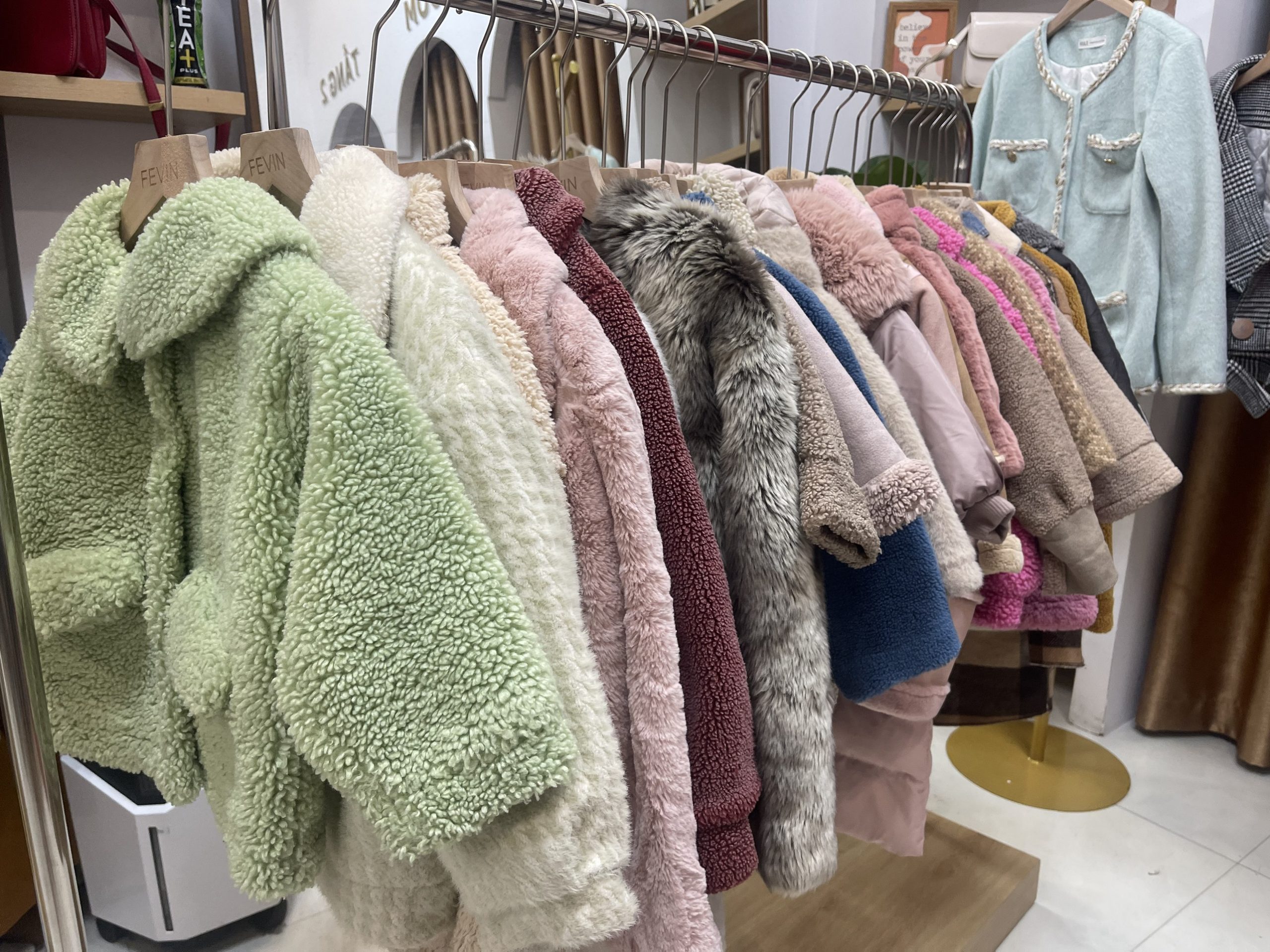 Bán Buôn Quần Áo Hàng Thùng Nguyên Kiện - Tổng kho hàng thùng Miền Bắc