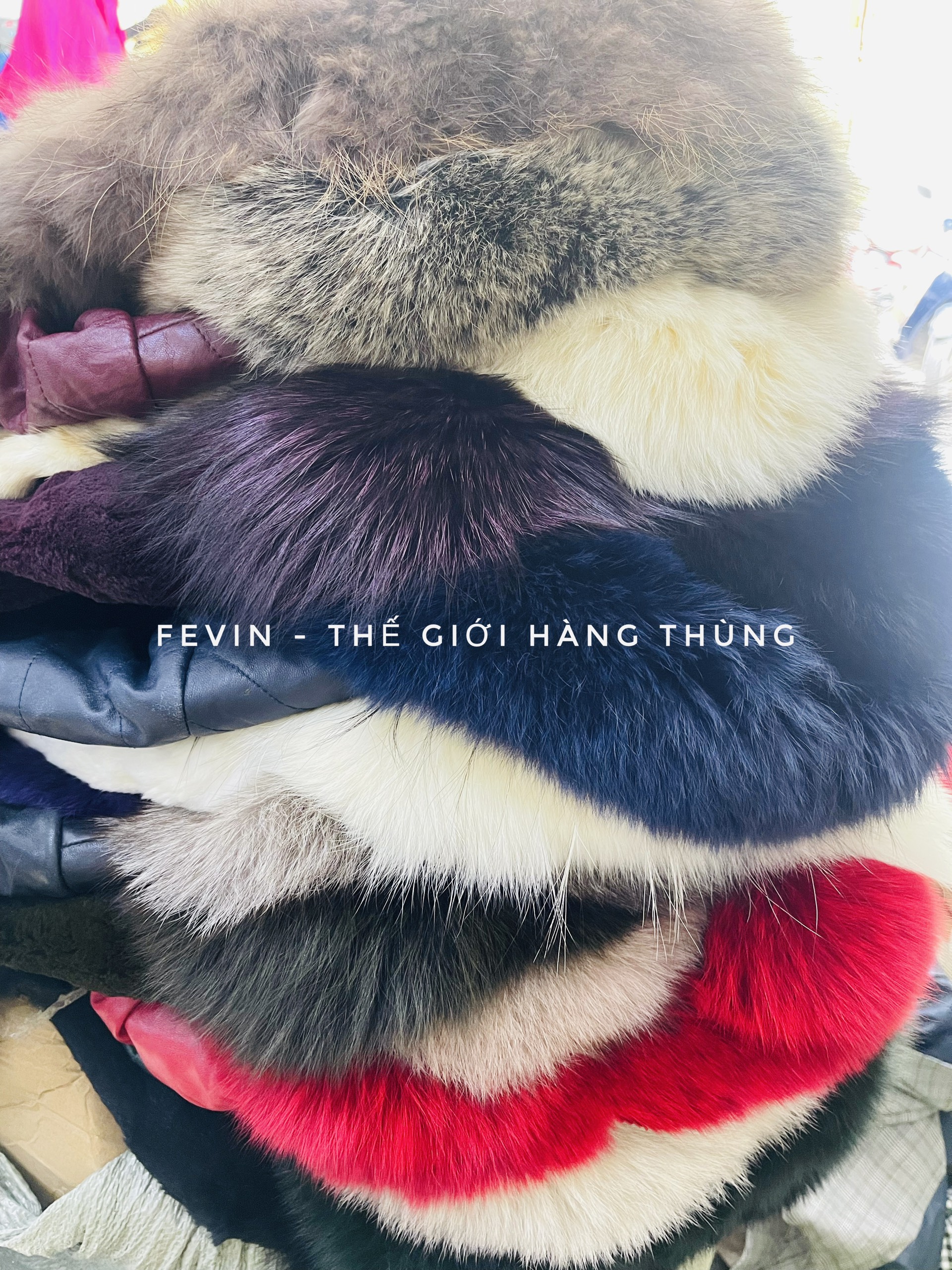 Buôn quần áo hàng thùng